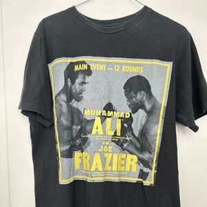Black Graphic Tee - Muhammad Ali vs Joe Frazier T-Shirt